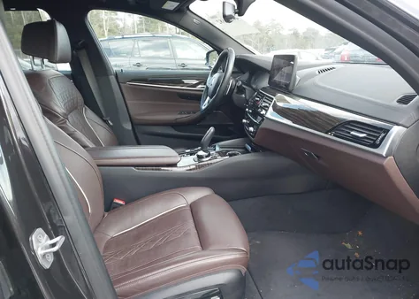 2021 BMW 540I xDrive z USA, uszkodzony, nr VIN WBA73BJ08MCF95992